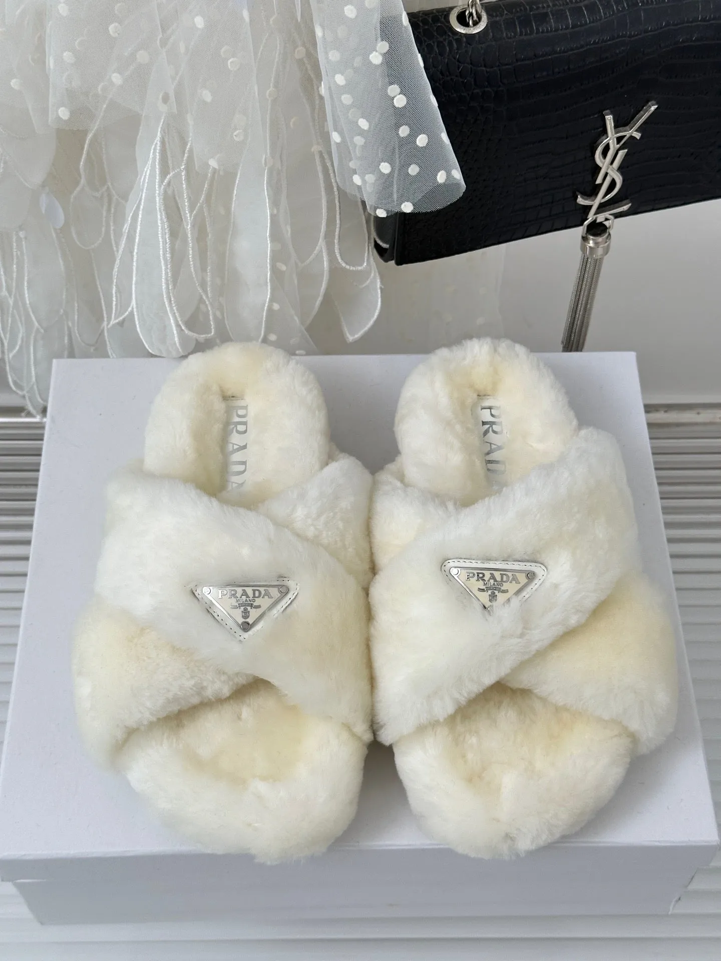 SE1175 PD Shearling Sandals / Size5-9